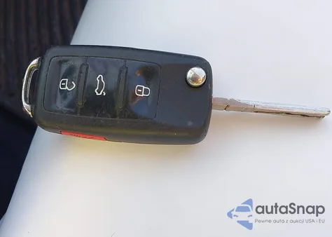 2011 Volkswagen Jetta 2.0L S from USA, damaged, VIN 3VW2K7AJ6BM308337